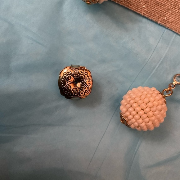 2 Miriam Haskell Drop Dangle Earrings-Seed Bead And Miriam Bows New​​ - Picture 8 of 13